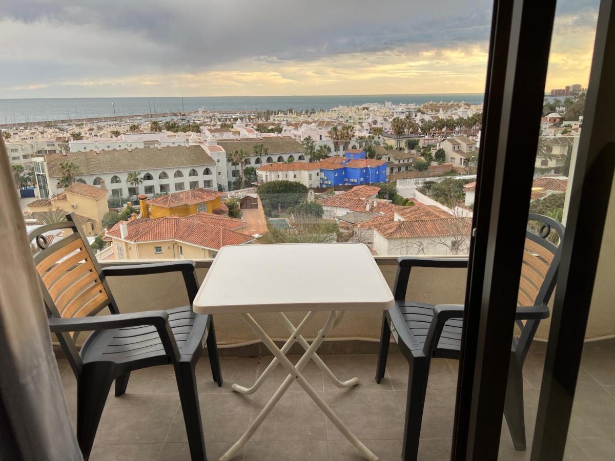 Apartment Sol Carihuela Torremolinos Ngoại thất bức ảnh